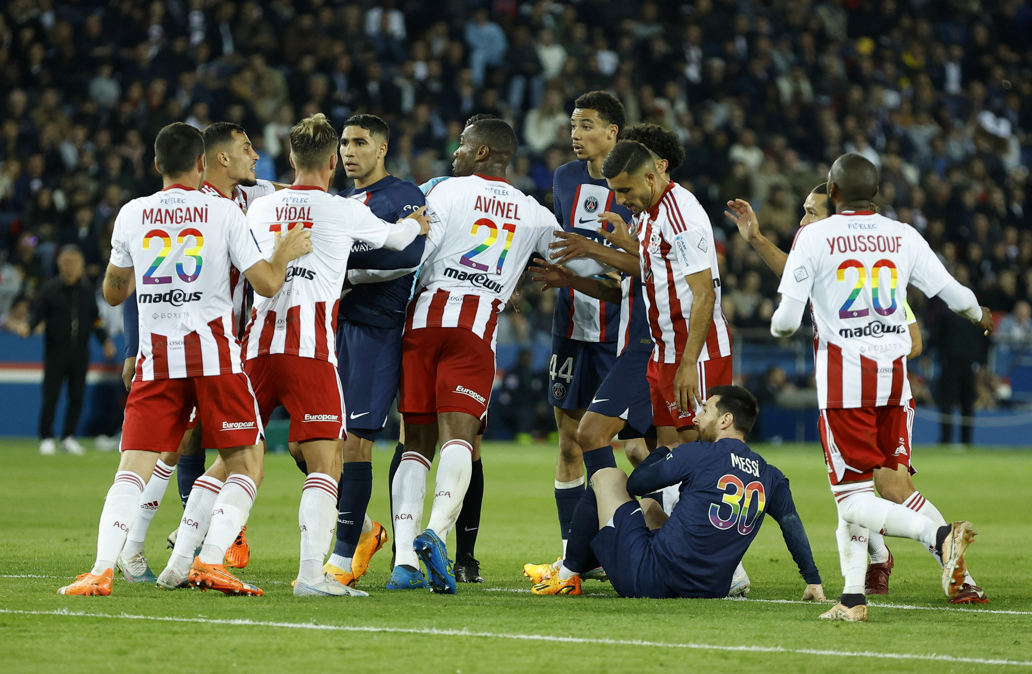 b体育下载:Ligue1的市场竞争：面对欧洲联赛的挑战的简单介绍